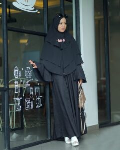 Hanifa Dress Set